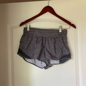 Lululemon hotty hot short in heather gray